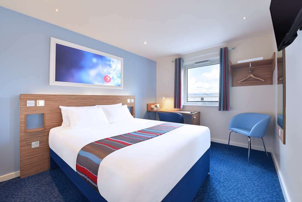Travelodge Preston Chorley Чорли Номер фото